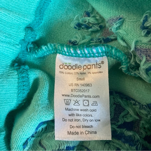 Doodle Pants Wacky Fun Triangle Armadillo Print Leggings Size Small 6-12 Months - Picture 6 of 6